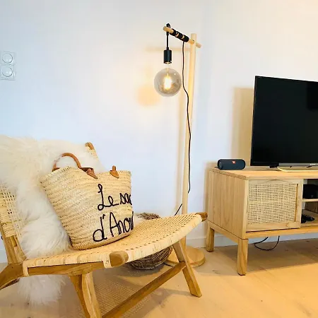 Chez Lileaula - Boho Duplex In Belle Epoque Lägenhet Oostende