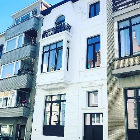 Chez Lileaula - Boho Duplex In Belle Epoque Ostenda